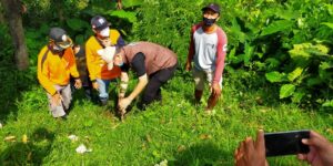 Penghijauan di Waduk Siman ala Aktifis Mitigasi Bencana dan Disabilitas
