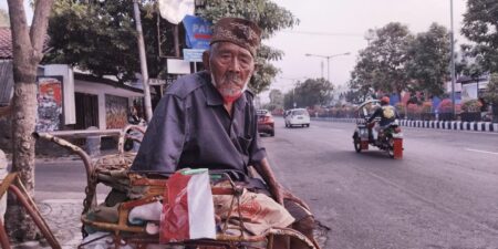 Heboh Kakek Wakid, Tukang Becak yang Mengaku Berusia 110 Tahun