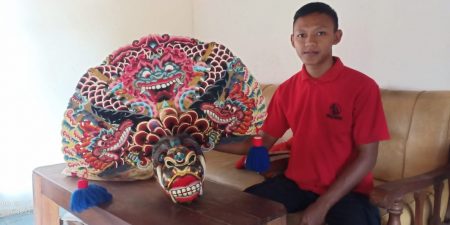Yoga, Remaja asal Banaran Kandangan yang Mengasah Bakat Mengkreasi Barongan