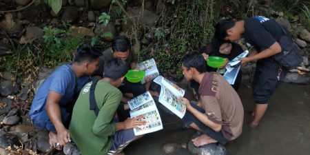 Pantau Kesehatan Air Melalui Biotilik, Sungai Bruno di Semen Kediri Tercemar Sedang