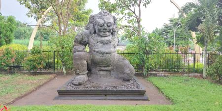 Arca Tothok Kerot dan Mitos Cinta Dewi Wadalwerdi