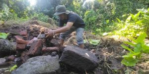 Temuan Lingga Patok dan Jaladwara, Jejak Patirtan Kuno di Jajar – Wates